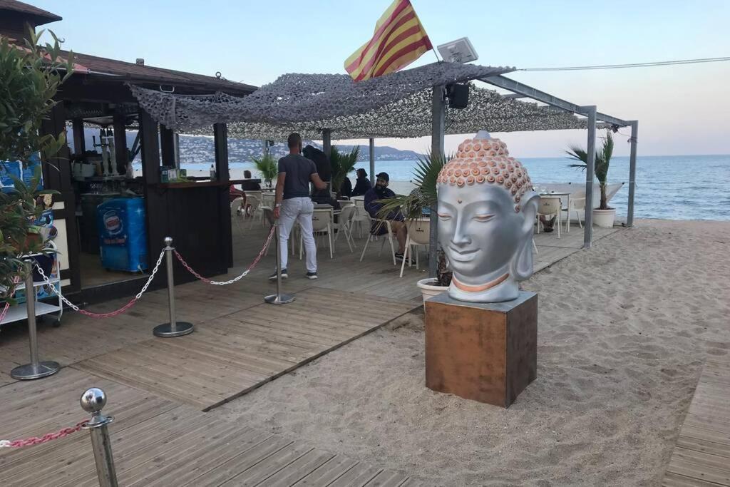charme et simplicité de ce nouveau bien Empuriabrava Esterno foto