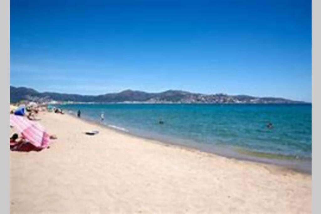 charme et simplicité de ce nouveau bien Empuriabrava Esterno foto